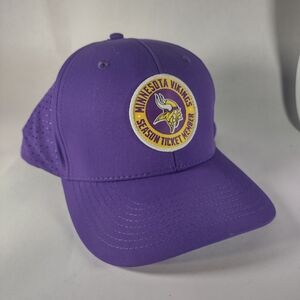 Minnesota Vikings Season Ticket Holder Exclusive Snapback Hat Cap